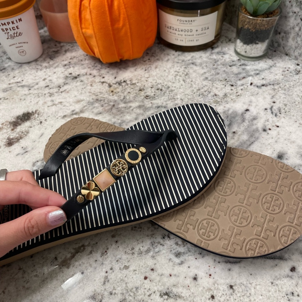 TORY BURCH CHARMED KILEYS -